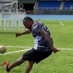 El Guigo Mafla mantiene su pegada: golazos de tiro libre