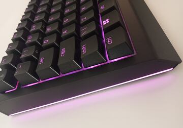 Razer BlackWidow V4 Pro 75% análisis review