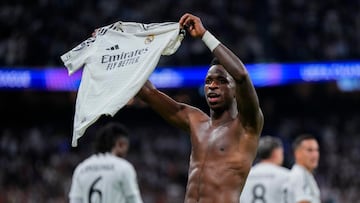 4-2. Vinicius celebra el cuarto gol que marca en el minuto 85 de partido.