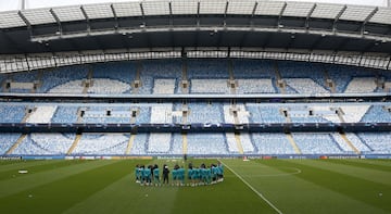 Entrenamiento del Real Madrid en el Etihad Stadium.