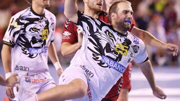 El Ademar despachó en diez minutos a un aguerrido Cangas