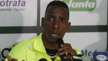 Luis Amaranto Perea fue presentado como nuevo entrenador de Leones, equipo que lucha en Liga Águila por no descender. "Es una oportunidad irrechazable".