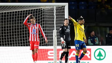 Griezmann se lamenta en el Gran Canaria, en otra derrota de los del Cholo en su pobre segunda vuelta.