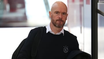 Erik Ten Hag es el principal candidato a llegar al Tottenham como entrenador. Davinson S&aacute;nchez espera su llegada, el DT neerland&eacute;s conoce al colombiano