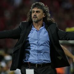 Regresa al FPC: Leonel Álvarez es nuevo técnico de Águilas