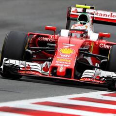 Ferrari no se atreve con Sainz y renueva por un año a Raikkonen