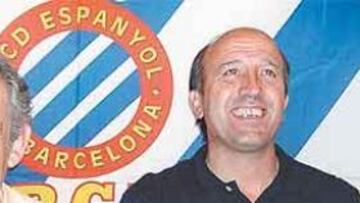 <b>CONFIADO. </b>Lotina espera que su segundo proyecto sea aún más exitoso que el primero, en el que el equipo consiguió entrar en la Copa UEFA. Así lo demostró en Palencia.