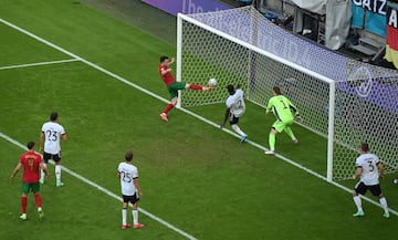 Diogo Jota anota el segundo gol de Portugal