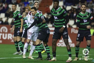 Aprobados y suspensos del Racing en el Carlos Belmonte: otras dos rojas