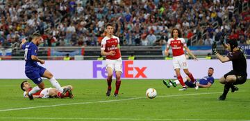 4-1. Eden Hazard marc¨® el cuarto gol.