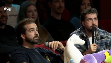 Un asistente a ‘La Revuelta’ cuenta cómo acabó en la ba?era con Sergio Bezos: “Fue un día redondo”