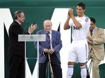 July 6, 2009 | Real Madrid's new player Cristiano Ronaldo applauds next to Real Madrid president Florentino Perez, Alfredo Di Stefano and Eusebio.