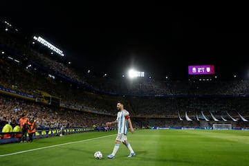 Lionel Messi at La Bombonera.