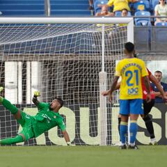 Álvaro Valles gana la partida