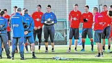 <b>PIÑA. </b>Osasuna, en el que reina el buen ambiente como se vio ayer en Tajonar, quiere seguir escalando posiciones ganando al Mallorca.