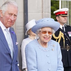 ¿Qué edad tiene Carlos III de Inglaterra, cuándo se separó de Diana de Gales y cuándo conoció a Camilla?