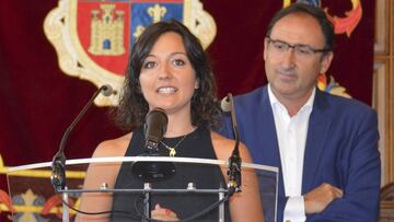 La entrenadora de la selección nacional de Gimnasia Rítmica, Sara Bayón, durante el homenaje que se le ha rendido hoy en Palencia tras conseguir la plata en los Juegos Olímpicos de Río 2016.