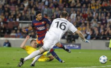 Gol 3-0 de Neymar