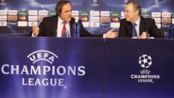 Platini y Florentino P&eacute;rez, en una rueda de prensa.