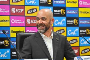 Spaniard Felix Sanchez speaks during a press conference during his presentation as the new head coach of the Ecuadorian national football team in Quito on March 13, 2023. - Spaniard Felix Sanchez, the former Qatar coach, is taking over the Ecuador team, the national football federation (FEF) announced on Saturday. (Photo by RODRIGO BUENDIA / AFP)