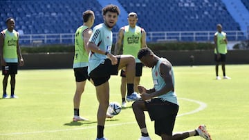 Luis Díaz, en riesgo de no jugar ante Ecuador por amarillas.