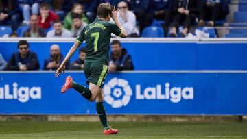 Marc Cardona celebra su gol al Alavés
