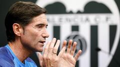 El entrenador del Valencia, Marcelino Garc&iacute;a Toral.