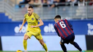 Sergio Molina y Sergio Álvarez. Eibar-Andorra. Jornada 19 de LaLiga Hypermotion 2023-24.