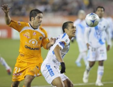 10 futbolistas nacionales vistieron la camiseta mexicana: Alvaro Sarabia, Cristián Alvarez, Fernando Martel, Ismael Fuentes, Joel Soto, Manuel Neira, Isaac Díaz, Mathías Vidangossy, Francisco Silva (en la foto) y Mauricio Viana.
