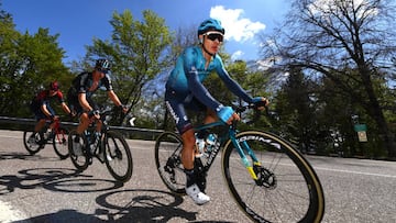 Miguel Ángel López durante la segunda etapa del Tour de Los Alpes, en la que perdió casi 14 minutos.