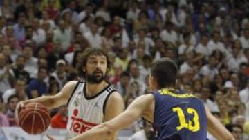 Sergio Llull ante Tomas Satoransky.