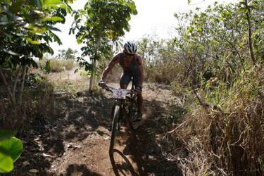 PEDALADAS DEL DÍA: Cobo, Chente, Armstrong, Landis...