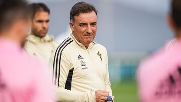 El entrenador portugués Carlos Carvalhal, durante un entrenamiento con el Celta.