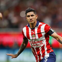 ¿Pocho Guzmán fuera de Chivas? Pachuca pone condiciones para el fichaje
