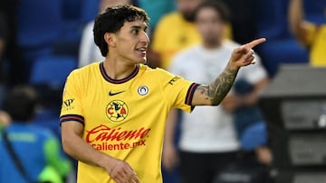 America's US midfielder #17 Alejandro Zendejas celebrates scoring the team's second goal during the Liga MX Clausura football match between America and Toluca at the Sports City Stadium in Mexico City on March 1, 2025. (Photo by Yuri CORTEZ / AFP)