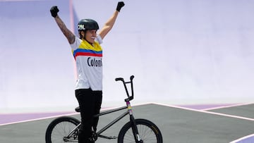 Colombia's Queen Saray Villegas Serna reacts as she competes in the Women's Cycling BMX Freestyle Park Final during the Paris 2024 Olympic Games in Paris, on July 31, 2024. (Photo by Odd ANDERSEN / AFP)