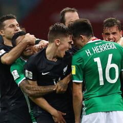 El VAR le perdonó la roja a Herrera, Aquino, Fabián y a tres neozelandeses