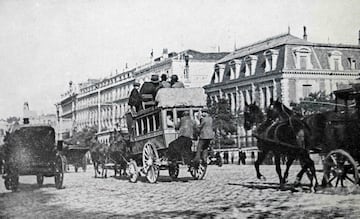 Fotografía de una calle de Madrid, España.