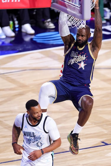 Mate de LeBron James ante Norman Powell.