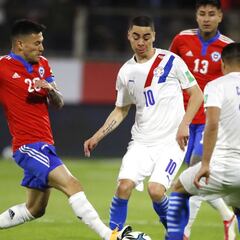 Aránguiz tuvo una pelea en la primera mitad y después se fue expulsado