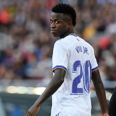 Vinicius come con los mejores