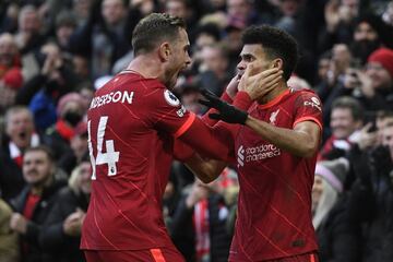 El extremo colombiano Luis Díaz anotó el tercer gol de la victoria de Liverpool 3-1 ante Norwich por la jornada 26 de la Premier League en Anfield.