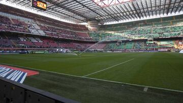 El césped de San Siro.
