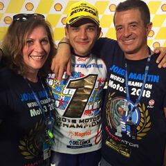 Martín usó la bandera española de sus padres para animar a Crivi