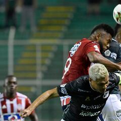 El cruce entre Teófilo Gutiérrez y Miguel Ángel Borja