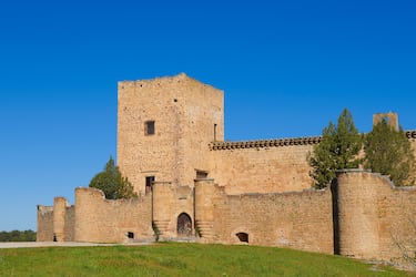 Qué hacer el fin de semana: visita al castillo de Pedraza, propiedad de Santiago Segura y José Mota