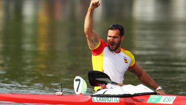 RIO DE JANEIRO, BRAZIL - AUGUST 20: Saul Craviotto of Spain wins the bronze medal in the Men's Kayak Single 200m Finals on Day 15 of the Rio 2016 Olympic Games at the Lagoa Stadium on August 20, 2016 in Rio de Janeiro, Brazil. (Photo by Ryan Pierse/Getty