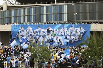 El Espanyol celebra el ascenso en Cornellá