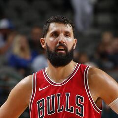 Nikola Mirotic, recuperado, espera debutar esta semana