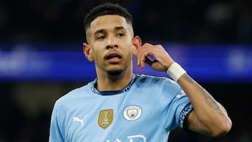 Savinho, jugador del Manchester City, celebra el gol anotado ante el Brujas en Champions League.